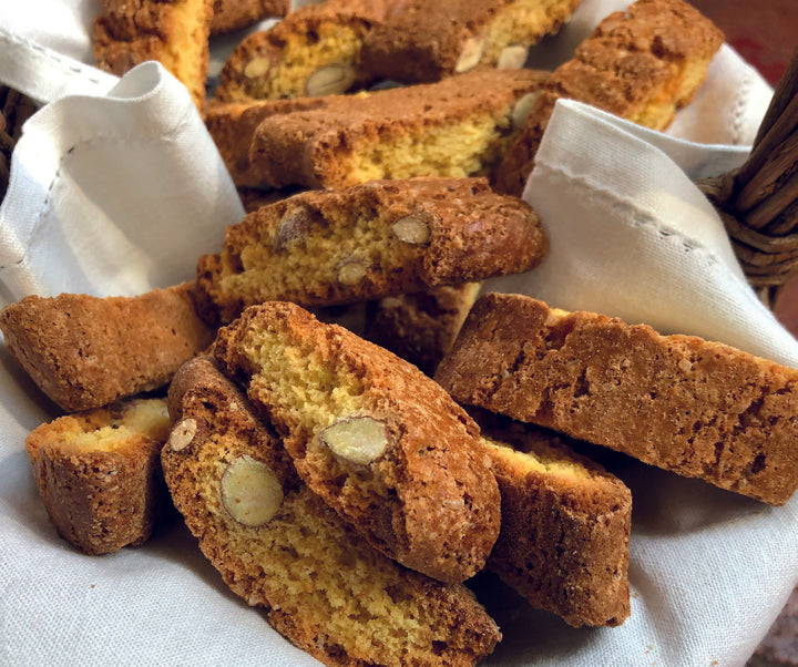 עוגיות קטונצ'יני בסגנון טוסקני עם שקדים